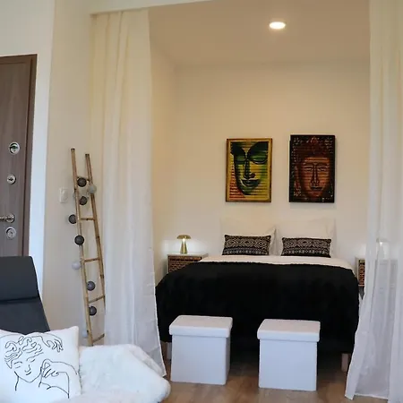 Charming Studio 2 In A Quiet Area